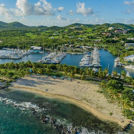 Tamarind Reef Resort Spa & Marina Кристианстед Экстерьер фото