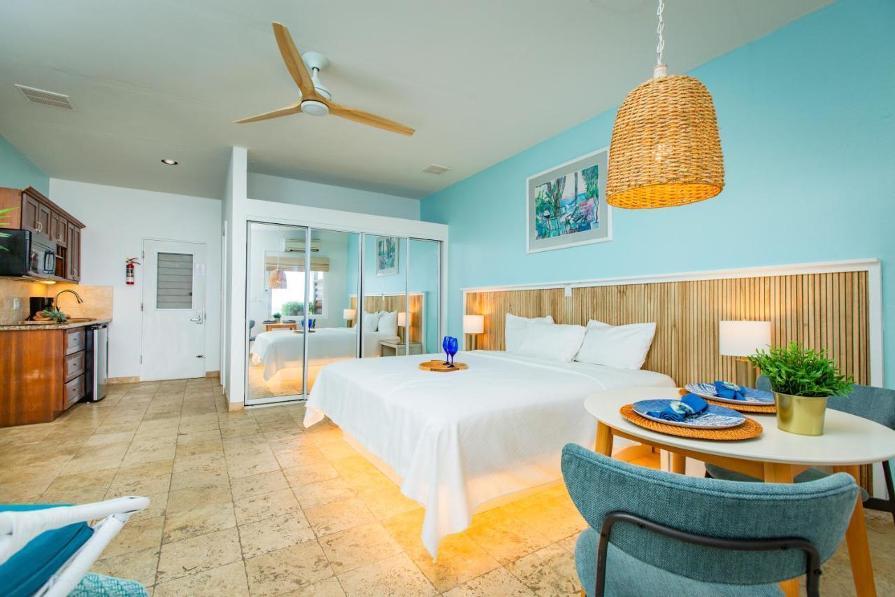 Tamarind Reef Resort Spa & Marina Кристианстед Экстерьер фото