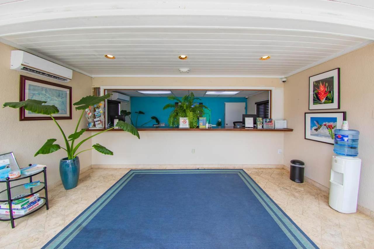 Tamarind Reef Resort Spa & Marina Кристианстед Экстерьер фото