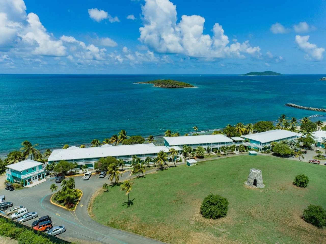 Tamarind Reef Resort Spa & Marina Кристианстед Экстерьер фото