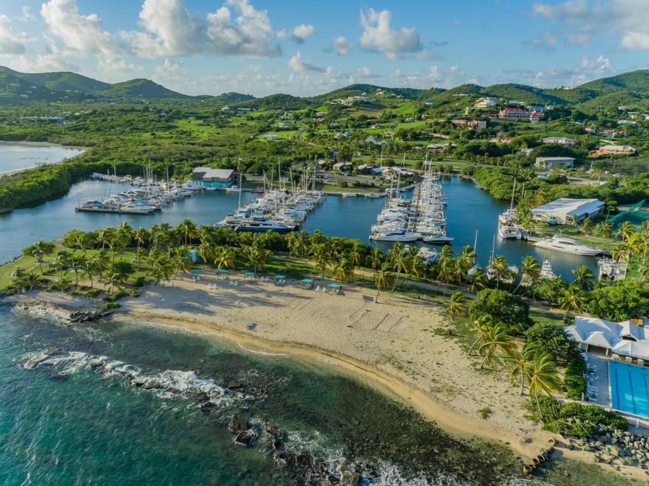 Tamarind Reef Resort Spa & Marina Кристианстед Экстерьер фото