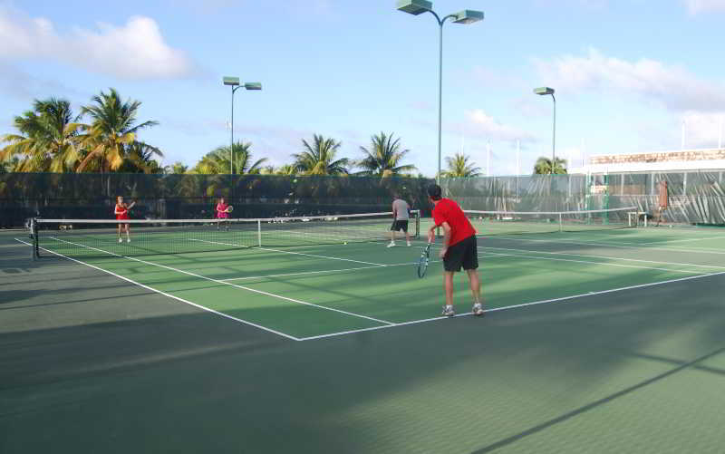 Tamarind Reef Resort Spa & Marina Кристианстед Экстерьер фото