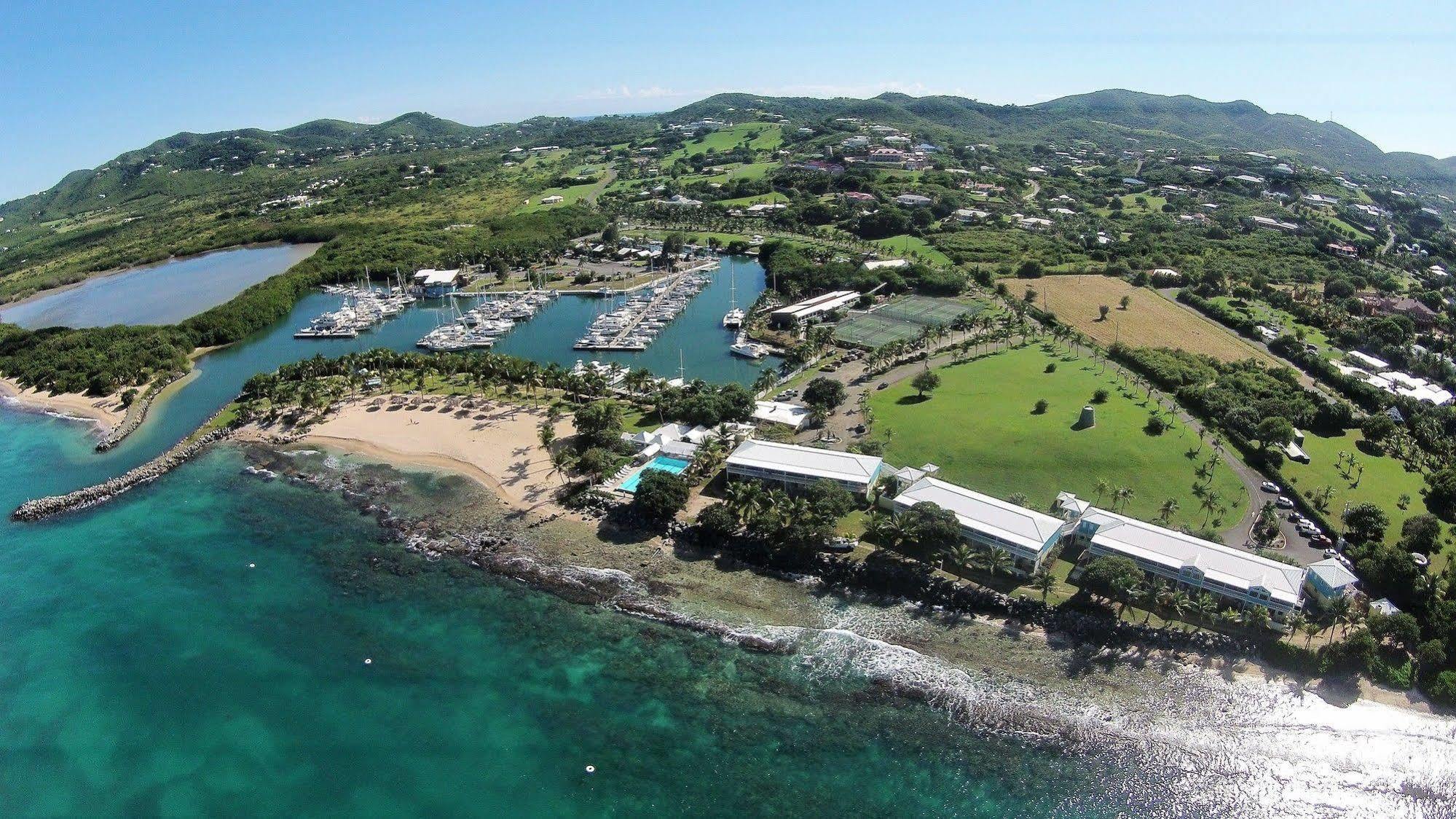 Tamarind Reef Resort Spa & Marina Кристианстед Экстерьер фото
